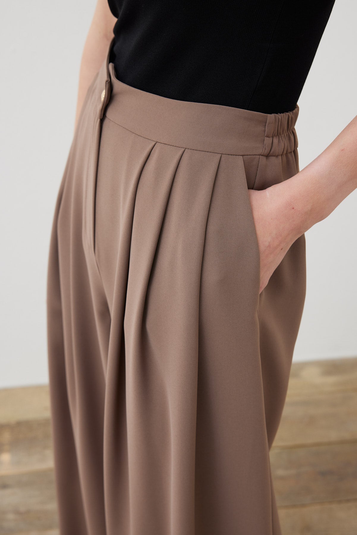 eva palazzo-hose aus kreppstoff