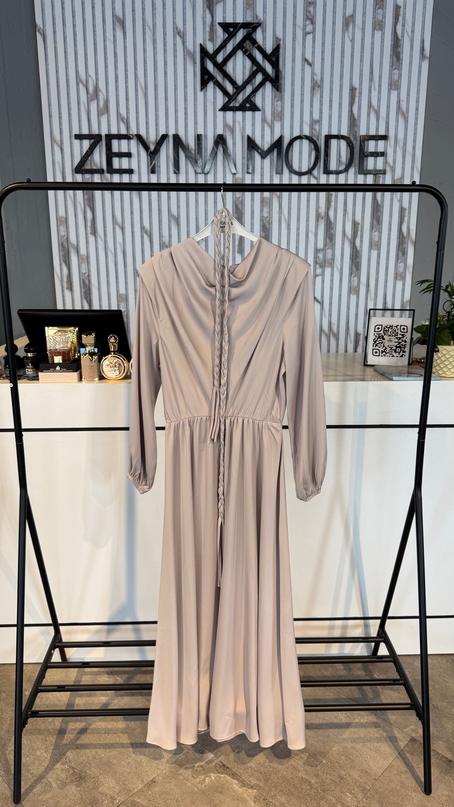 lara abendkleid