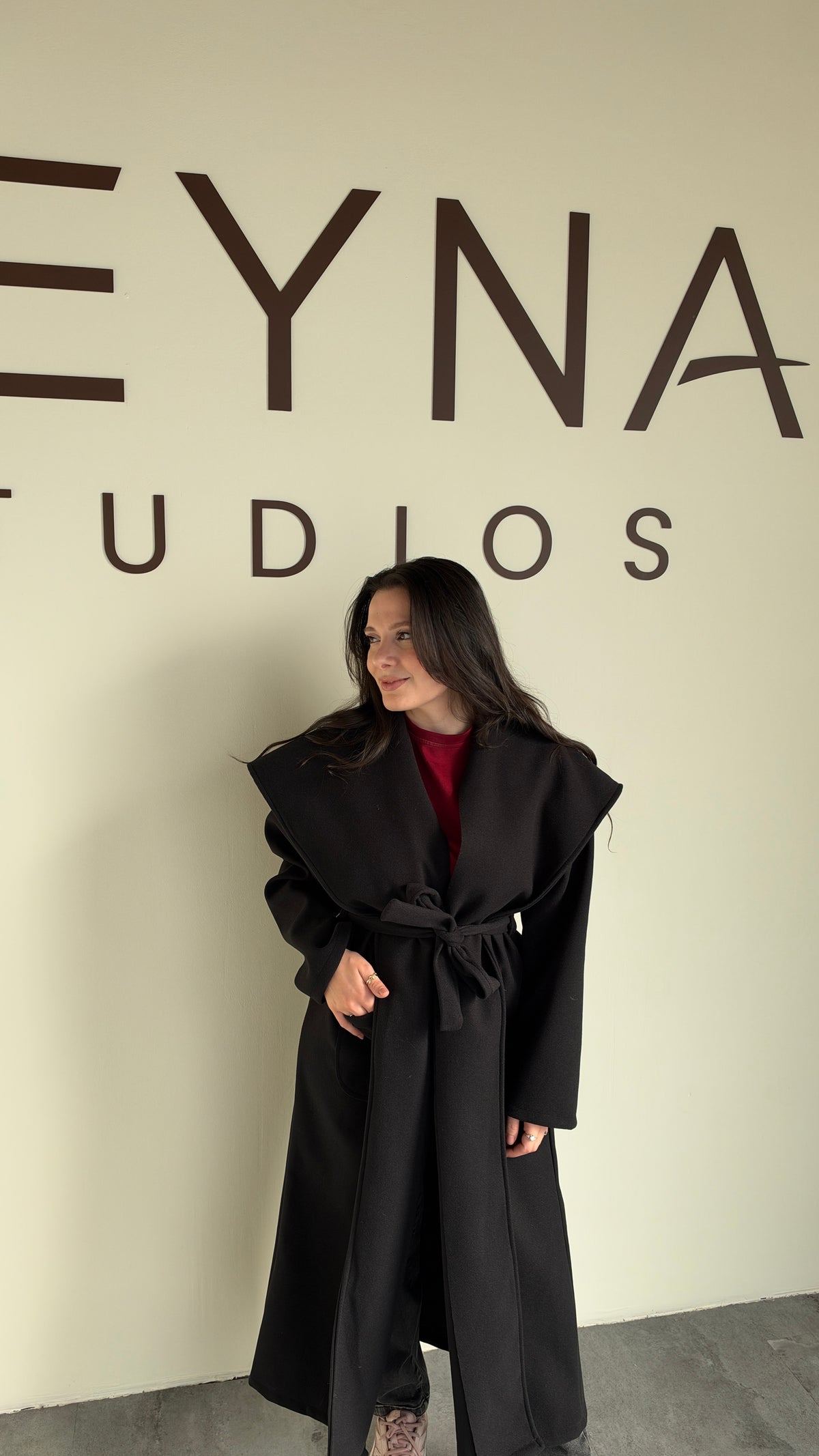 azra mantel